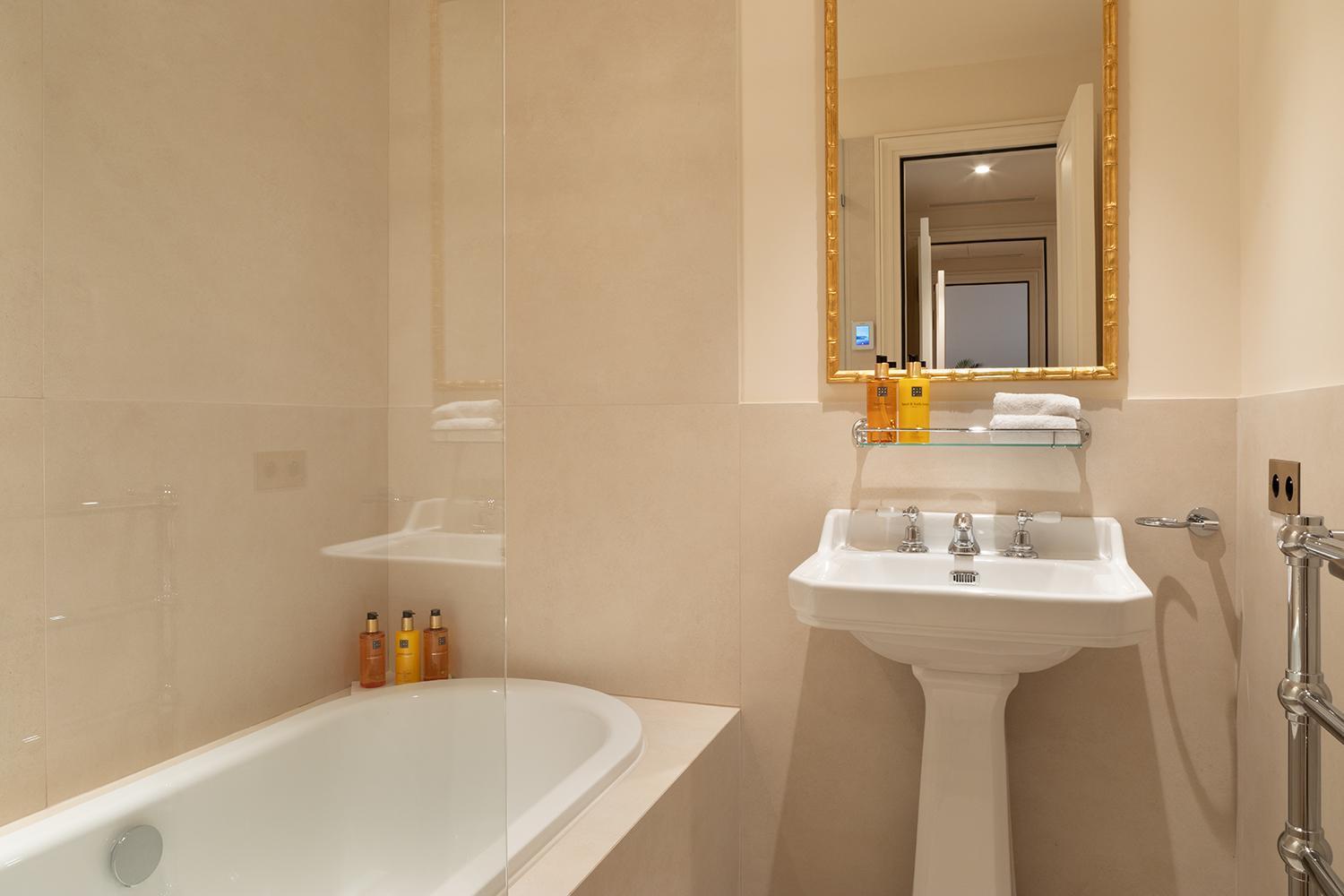 Pick A Flat'S Apartements With Services In Louvre - Rue Des Halles Paris Ngoại thất bức ảnh
